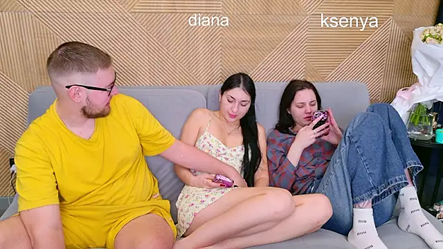 Ksenny online show from 03-16-26, 03:47