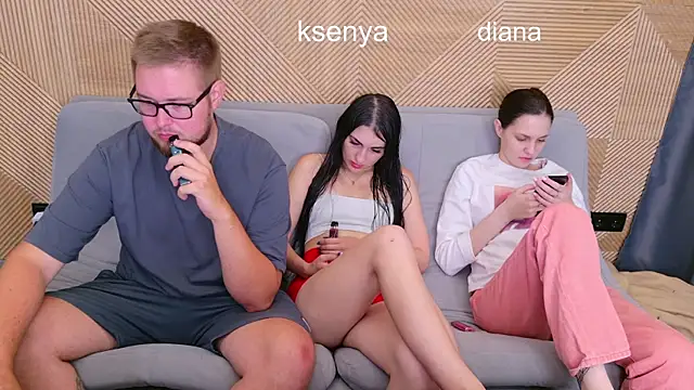 Snapshot of Ksenny chatting on 07-16-26, 07:49 Ksenny online show from 07-16-26, 07:49