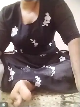 Tamilpriya46 online show from 09-18-25, 04:43