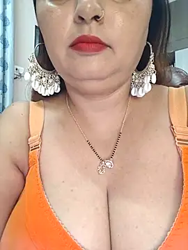 Dianaa9 online show from 05-10-26, 05:37