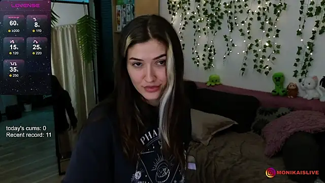 monikavenom online show from 10-11-25, 02:12