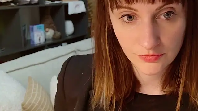 victoirenextdoor online show from 02-16-26, 03:43