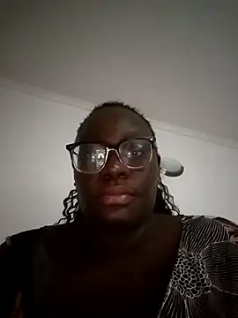 Snapshot of Toomuch_Squirt chatting on 03-06-25, 05:22 Toomuch Squirt online show from 03-06-25, 05:22