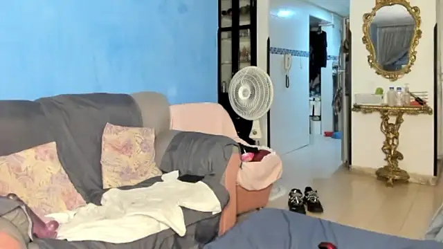 Snapshot of JasonGray96 chatting on 11-26-25, 08:14 JasonGray96 online show from 11-26-25, 08:14