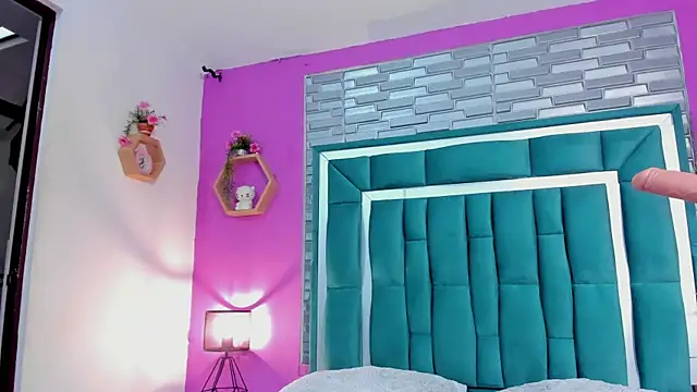 LORENSCOLLINS online show from 11-14-25, 08:56