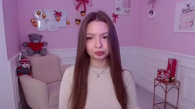 Snapshot of LucySkilar chatting on 12-31-24, 05:33 LucySkilar online show from 12-31-24, 05:33