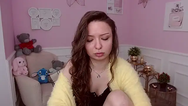 LucySkilar online show from 03-16-26, 05:26