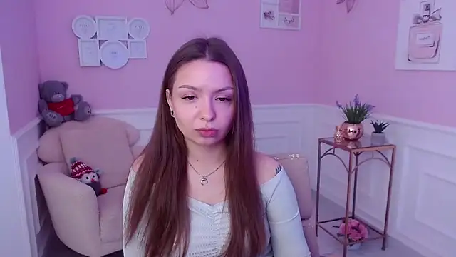 Snapshot of LucySkilar chatting on 01-21-25, 10:52 LucySkilar online show from 01-21-25, 10:52