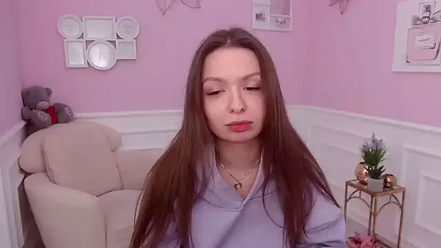 Snapshot of LucySkilar chatting on 12-02-24, 11:40 LucySkilar online show from 12-02-24, 11:40