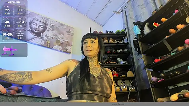 SaraMartins00 online show from 04-16-26, 12:00