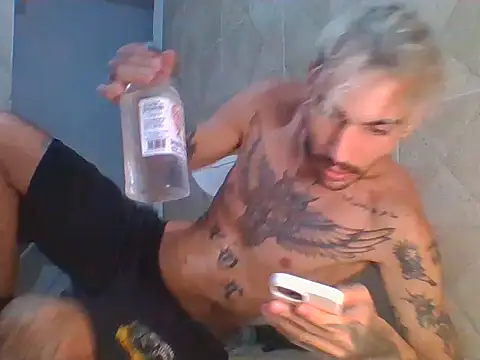 PitbullDiablo1 online show from 11-19-25, 10:54