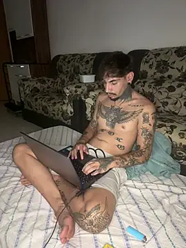 Snapshot of PitbullDiablo1 chatting on 02-13-25, 05:16 PitbullDiablo1 online show from 02-13-25, 05:16