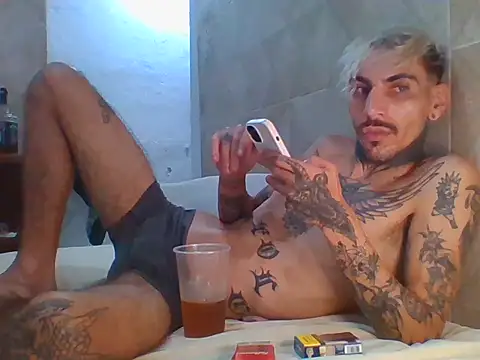 PitbullDiablo1 online show from 11-29-25, 05:29