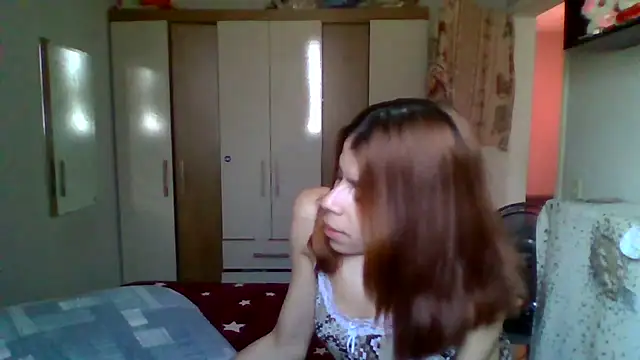 Snapshot of KyKa02 chatting on 03-19-25, 06:12 KyKa02 online show from 03-19-25, 06:12