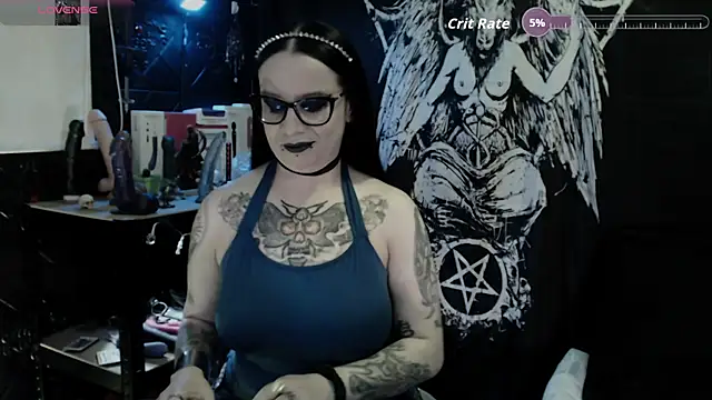 Evil Queen 666 online show from 04-10-26, 06:09