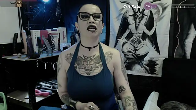 Evil Queen 666 online show from 12-18-25, 05:34