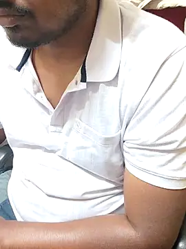 Snapshot of Brown_Munda047 chatting on 02-14-26, 11:38 Brown Munda047 online show from 02-14-26, 11:38