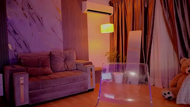 HannaByron online show from 03-19-26, 03:50