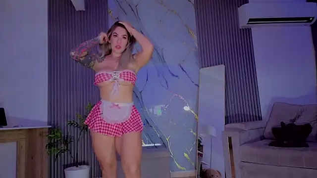 HannaByron online show from 10-28-25, 02:45