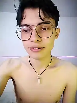 Snapshot of Dmitri_Aksnes chatting on 12-01-25, 08:42 Dmitri Aksnes online show from 12-01-25, 08:42