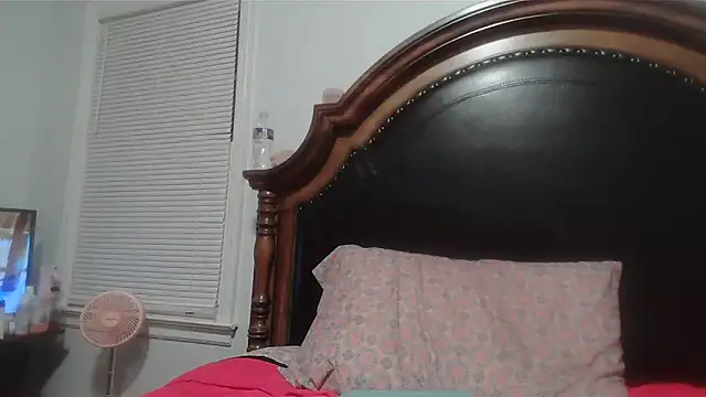 ebonyred online show from 04-03-26, 01:45