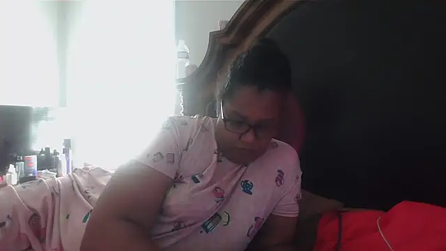 ebonyred online show from 11-20-25, 01:45