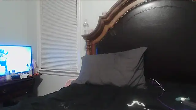 ebonyred online show from 11-29-25, 02:44