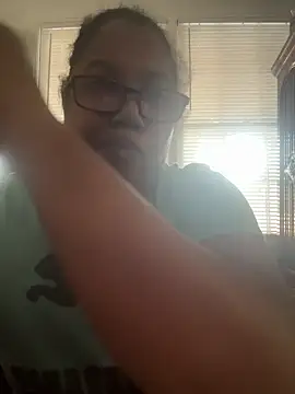 ebonyred online show from 12-22-25, 02:06