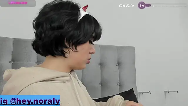 Snapshot of hey_noraly chatting on 03-22-25, 07:04 hey noraly online show from 03-22-25, 07:04