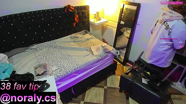 hey noraly online show from 10-29-25, 04:11