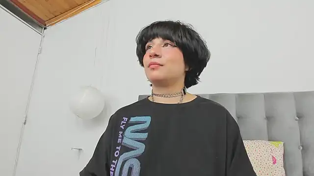 Snapshot of hey_noraly chatting on 02-10-25, 07:47 hey noraly online show from 02-10-25, 07:47
