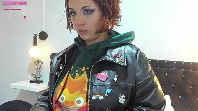Snapshot of hey_noraly chatting on 10-10-25, 01:12 hey noraly online show from 10-10-25, 01:12