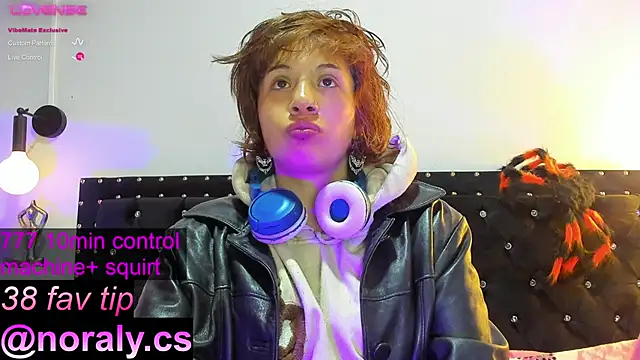 hey noraly online show from 10-25-25, 04:11