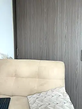 MelissaWaltton online show from 11-28-25, 03:23