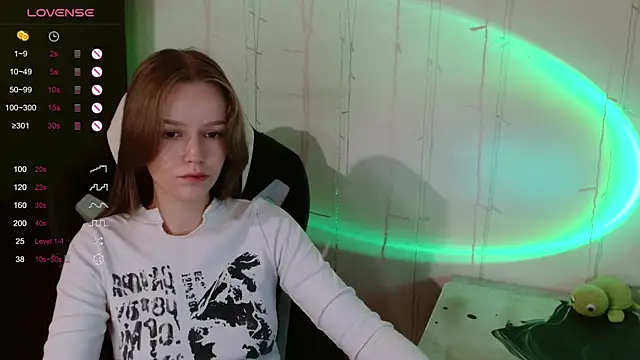 Snapshot of amelia_sweeti chatting on 10-11-25, 07:59 amelia sweeti online show from 10-11-25, 07:59