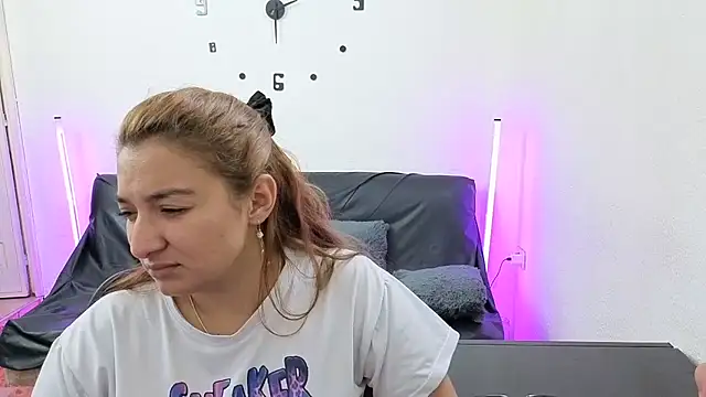  sweetcarla online show from 04-21-26, 10:49