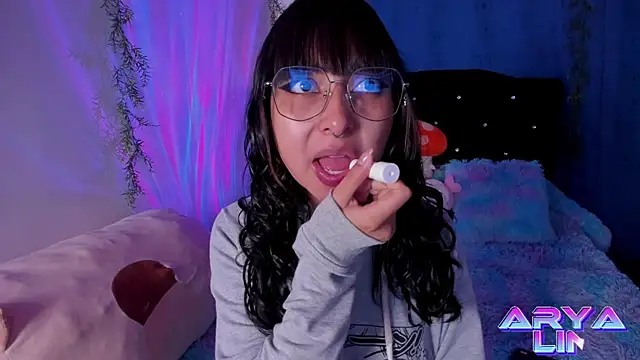 arysUwU online show from 01-30-25, 11:34