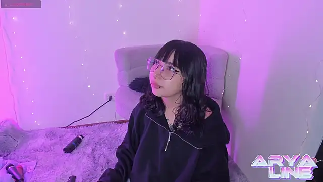 arysUwU online show from 06-19-26, 01:33