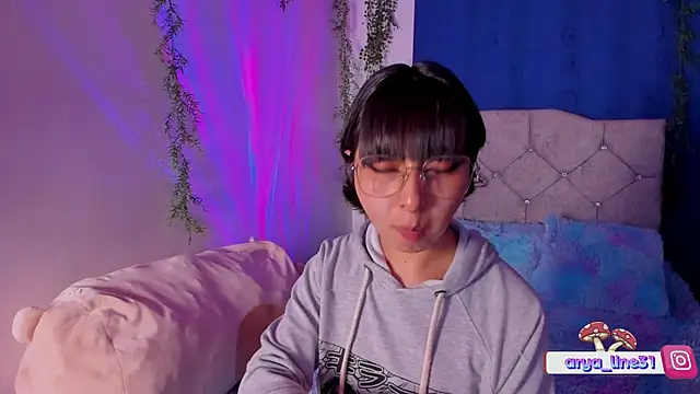 arysUwU online show from 03-22-25, 01:22