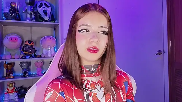 EmilyMiller  online show from 11-05-25, 04:21