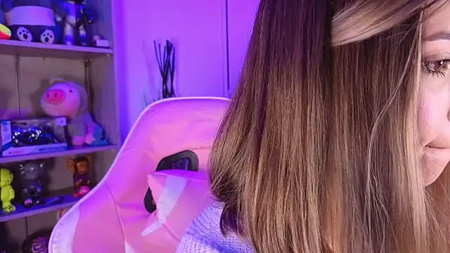 EmilyMiller  online show from 04-20-26, 03:13
