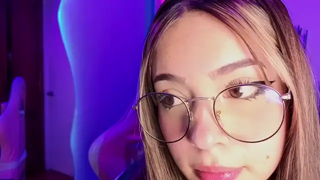 EmilyMiller  online show from 03-26-26, 03:32