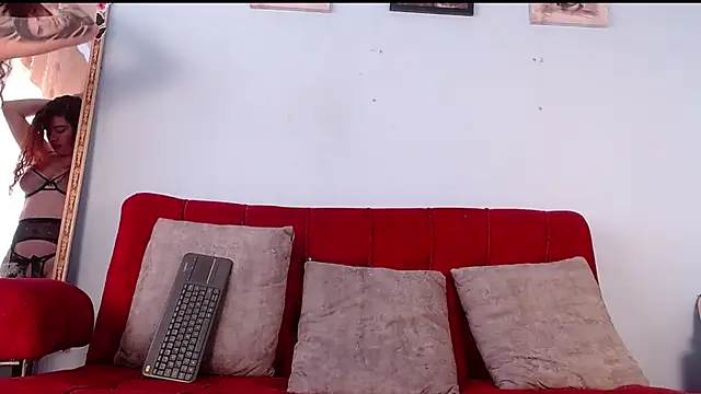 Tamararios online show from 10-17-25, 05:37