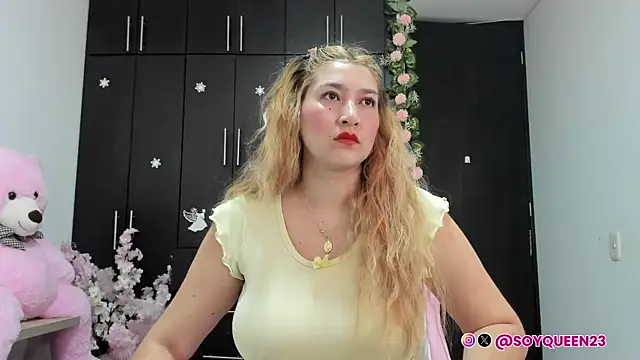 Soyqueen online show from 10-16-25, 05:38