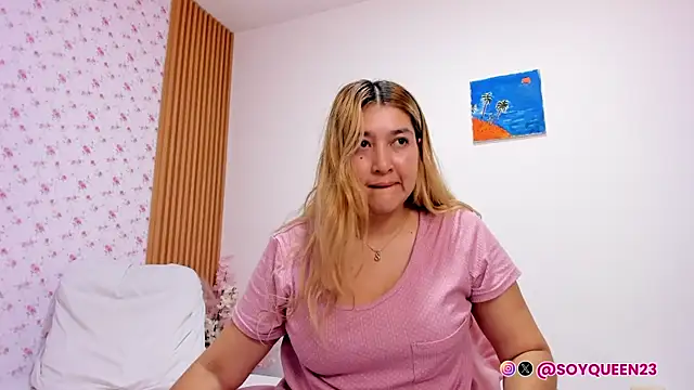 Snapshot of Soyqueen chatting on 02-12-26, 10:59 Soyqueen online show from 02-12-26, 10:59