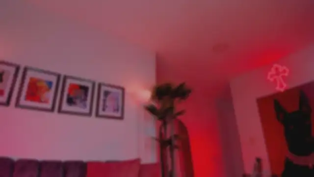 Taylor  foxxx online show from 03-31-26, 05:20