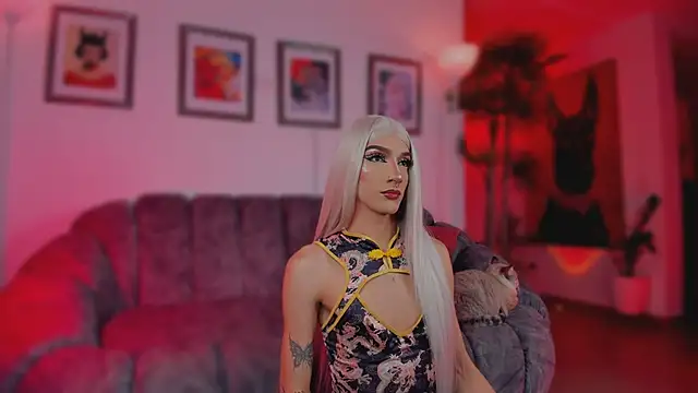 Taylor  foxxx online show from 05-13-26, 05:25