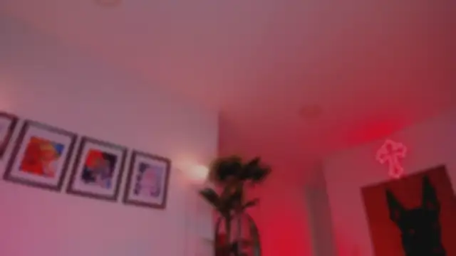 Taylor  foxxx online show from 04-16-26, 04:24