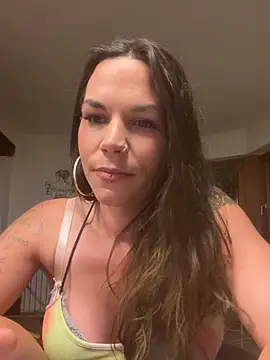 Snapshot of Lady_Knaller chatting on 05-08-26, 08:34 Lady Knaller online show from 05-08-26, 08:34