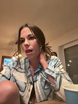 Lady Knaller online show from 04-30-26, 06:48